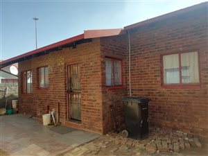 3 Bed House in Kwa Thema