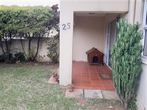 2 Bed Flat in Rossburgh