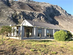 3 Bedroom House in Bettys Bay