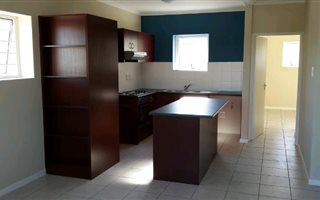 3 Bedroom House in Pelikan Park