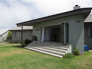 4 Bed House in Linkside