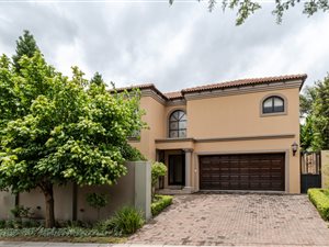 3 Bed Cluster in Bryanston West