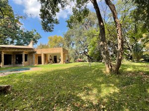 2415 m² Land available in Craighall Park