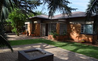 150 m² Commercial space in Potchefstroom Central