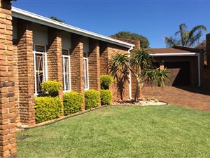 5 Bed House in Sterpark