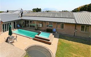 6 Bedroom House in Welgelegen