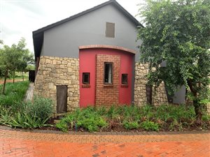 1 Bed Flat in Leeuwfontein