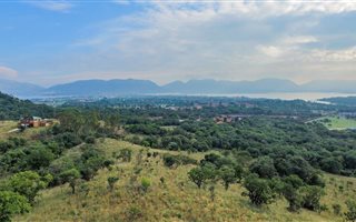 8.8 ha Land available in Broederstroom