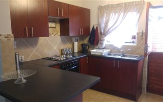 3 Bedroom Townhouse in Montana Park