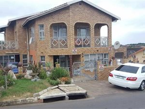 6 Bedroom House in Brookdale