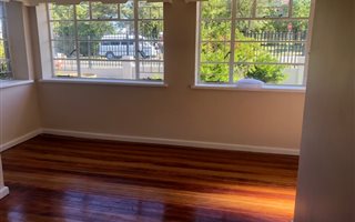 Bachelor apartment in Wolseley