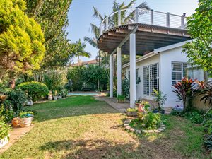 4 Bed House in Salt Rock