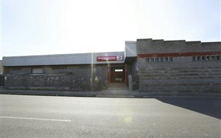 Commercial space in West Bank