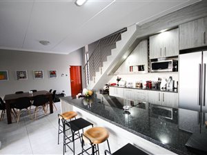 2 Bed Apartment in Craighall