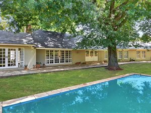 5 Bed House in Inanda