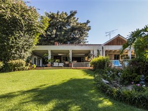 6 Bedroom House in St Andrews