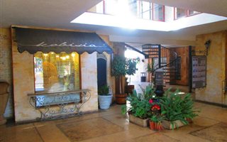 81 m² Retail Space in Dullstroom