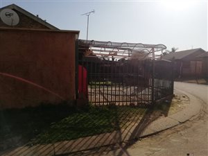 4 Bed House in Elandspoort