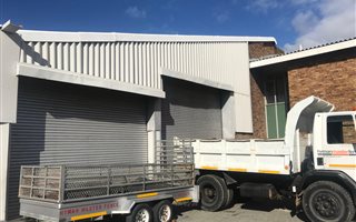709 m² Industrial space in Bellville Central
