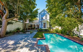 4 Bedroom House in Rondebosch
