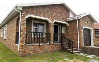 3 Bedroom House in Pacaltsdorp