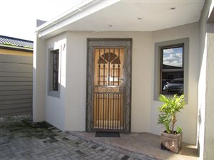 3 Bed House in New Woodlands