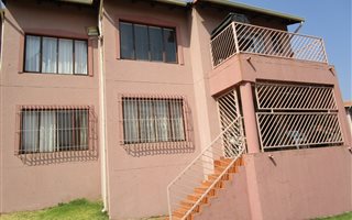 2 Bedroom Apartment in Winchester Hills