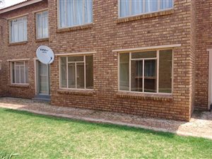 2 Bed Apartment in Krugersrus