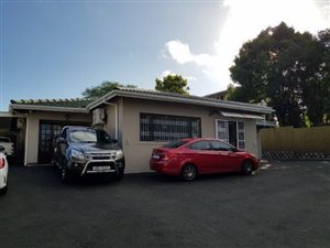 11 Bed House in Pinetown Central
