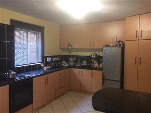 3 Bed House in Lotus Park