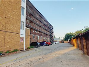 1.5 Bed Apartment in Wonderboom South