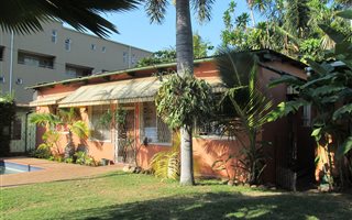 350 m² Retail Space in Glenwood