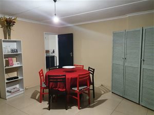 3 Bed House in Grassy Park