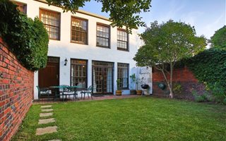 3 Bedroom Townhouse in Wynberg