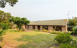 3 Bedroom House in Groenvallei