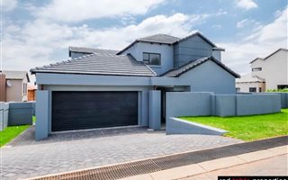 3 Bedroom House in Olympus