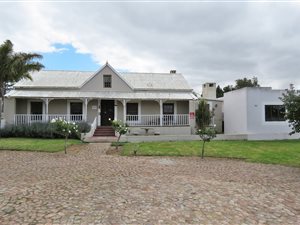 2 Bed House in Bredasdorp