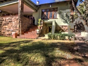 3 Bed House in Kensington