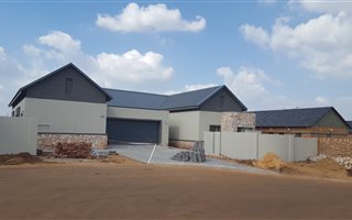 3 Bedroom House in Midstream Meadows