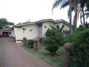 4 Bedroom House in Daspoort