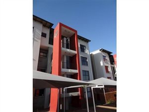2 Bed Apartment in Dainfern