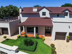 4 Bedroom House in Cornwall Hill
