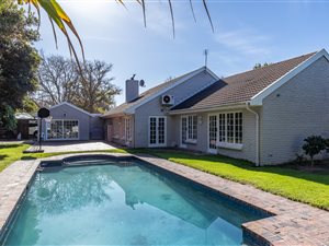 5 Bed House in Constantia
