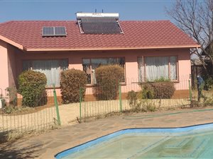 3 Bed House in Rondebult