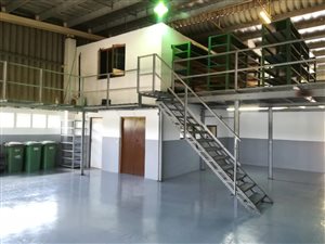 308 m² Commercial space in New Germany
