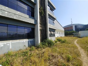 8500 m² Industrial space in Riverhorse Valley