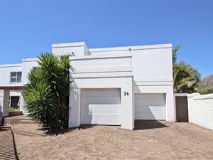 4 Bedroom House in Die Boord