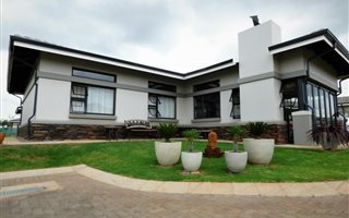 3 Bedroom House in Bredell AH