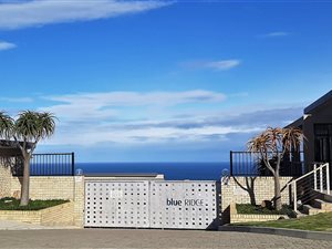 400 m² Land available in Dana Bay