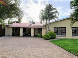 10 Bed House in Kirkwood